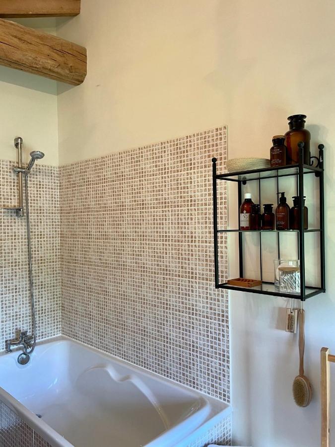 Beautiful Cottage With Private Plunge Pool/Hot Tub - 40 Mins From Puy Du Fou La Chapelle-Saint-Etienne 外观 照片
